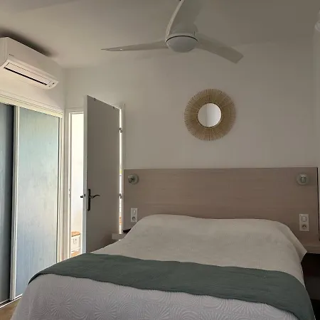 Hotel Punta E Mare Des Ou Des T2 Cargèse