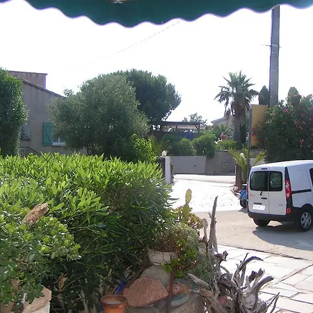 Hotel Punta E Mare Des Ou Des T2 2*
