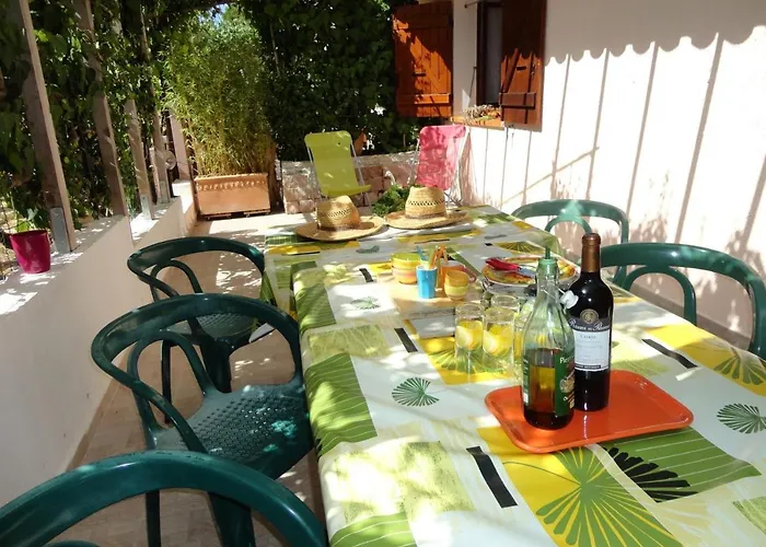 Punta E Mare Des Ou Des T2 Cargese