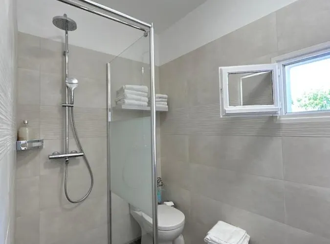 Punta E Mare Des Ou Des T2 Hotel Cargese