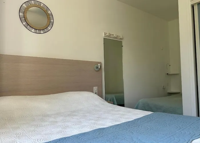 Punta E Mare Des Ou Des T2 Hotel Cargese
