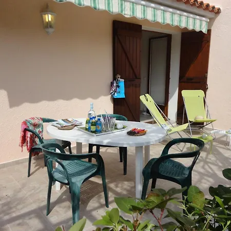 Punta E Mare, Et