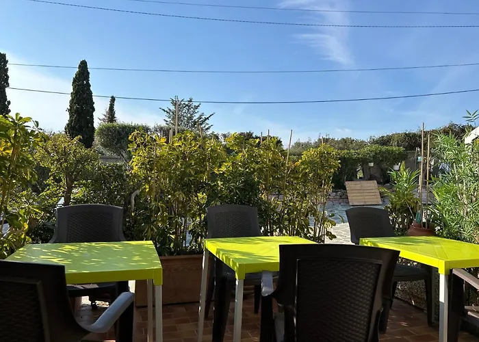 Punta E Mare Des Ou Des T2 Hotel Cargese
