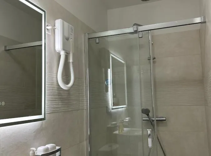 Hotel Punta E Mare Des Ou Des T2 Cargèse