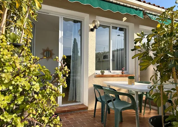 Punta E Mare Des Ou Des T2 호텔 2*