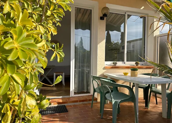 Punta E Mare Des Ou Des T2 호텔